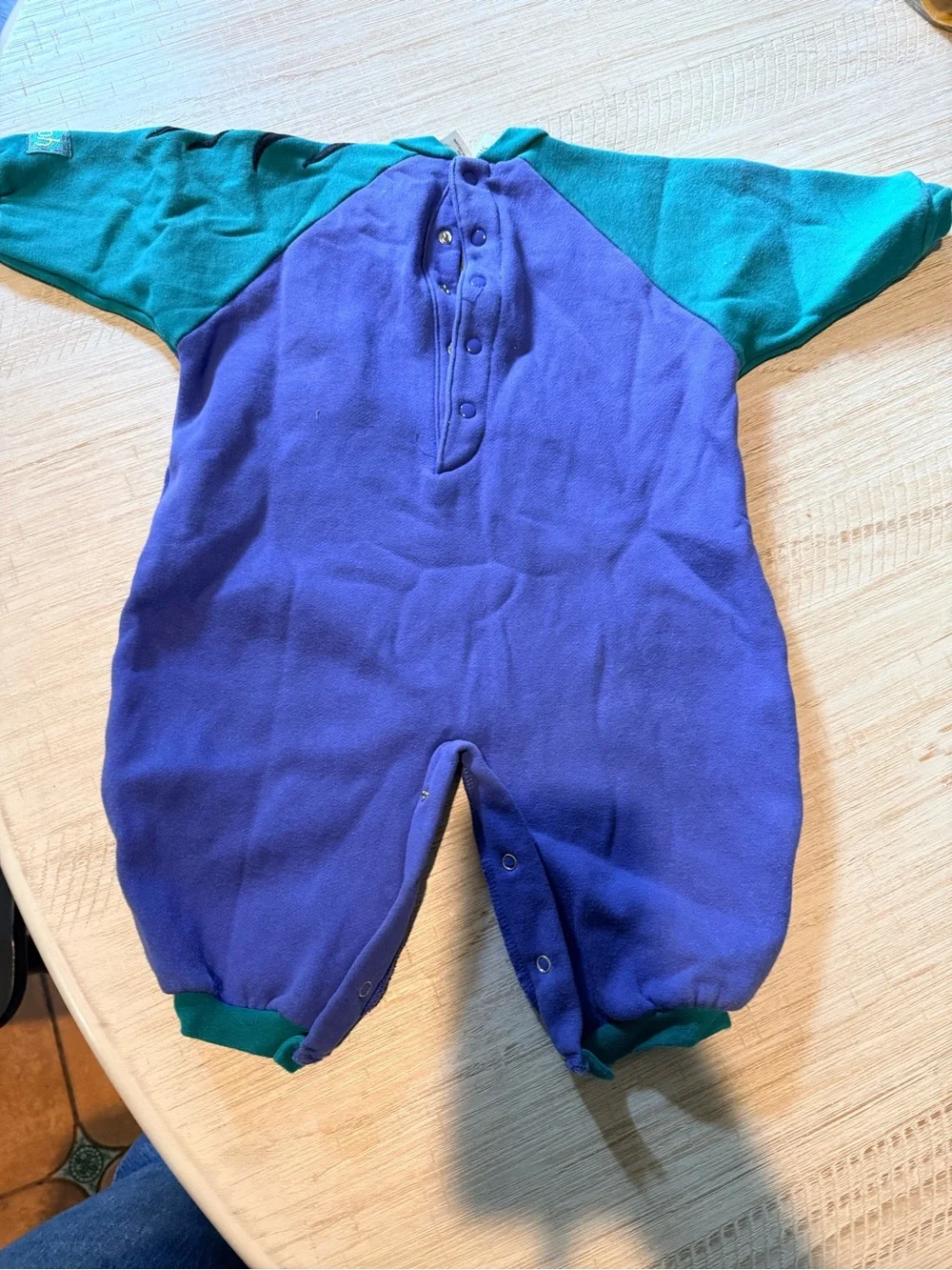 Disney Eeyore Pooh Vintage Footed One-Piece Romper - Purple size 18 months